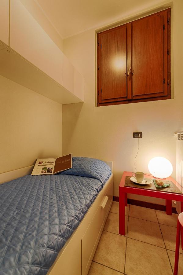 Modern Lakefront 2-Bedroom Apartment Acquaseria エクステリア 写真