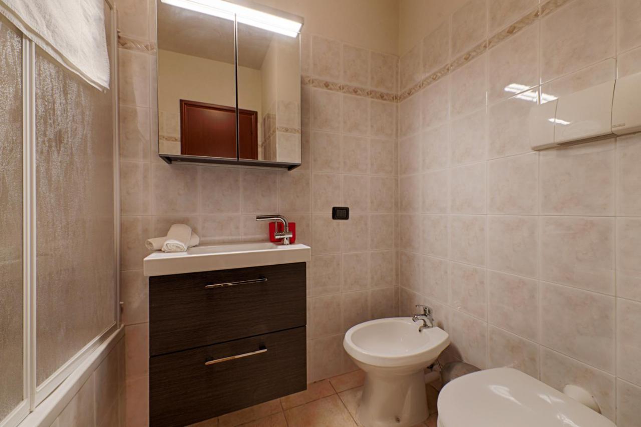 Modern Lakefront 2-Bedroom Apartment Acquaseria エクステリア 写真